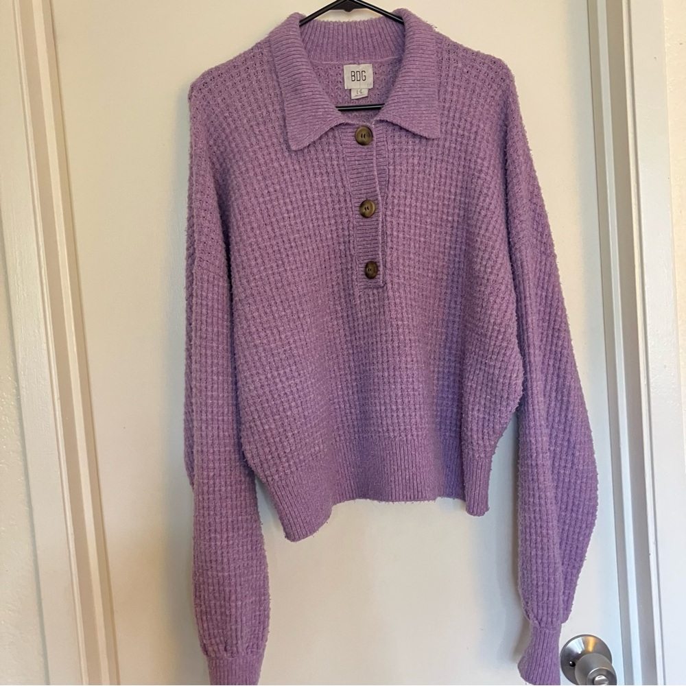 Lilac Knit sweater with collar